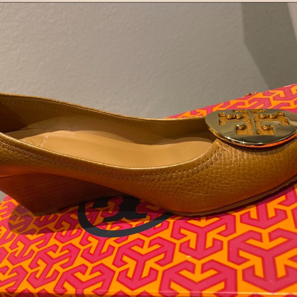 Tory Burch Tan Leather Women's Shoes